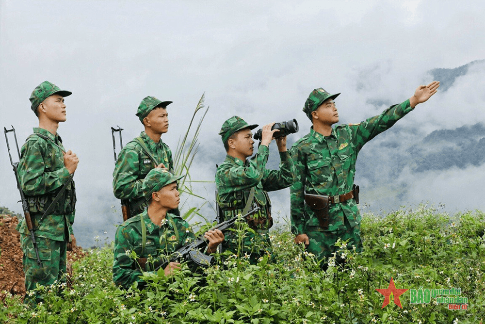 Viết “khúc ca hạnh phúc” nơi cuối trời biên cương