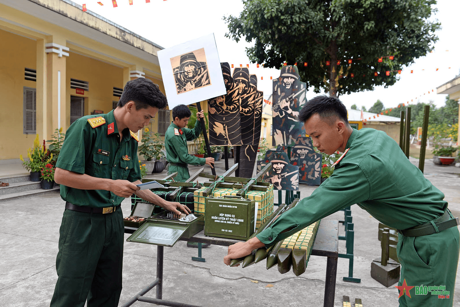 Vui Tết an toàn, sẵn sàng huấn luyện