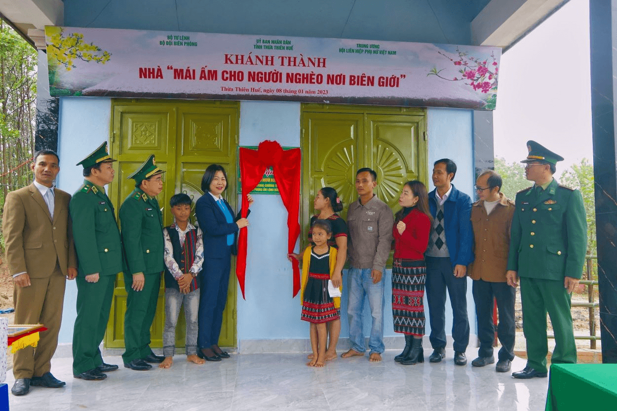 Xuân ấm trong những ngôi nhà mới