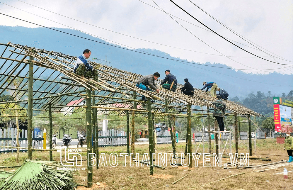Ngày Xuân trảy hội Lồng Tồng
