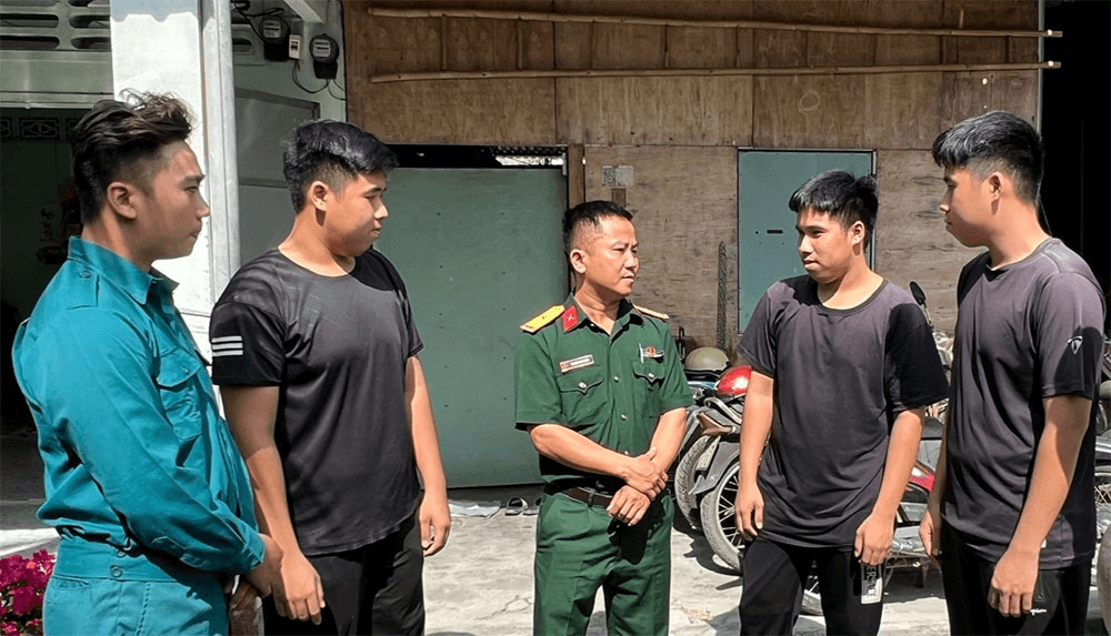 “Vì sao tôi tình nguyện nhập ngũ?”: Câu chuyện thứ bảy: Ba anh em ruột trúng tuyển nghĩa vụ quân sự