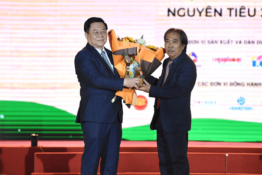 Khai mạc Ngày thơ Việt Nam lần thứ 21: Thơ ca đã tham gia sâu rộng vào xây dựng và bảo vệ Tổ quốc