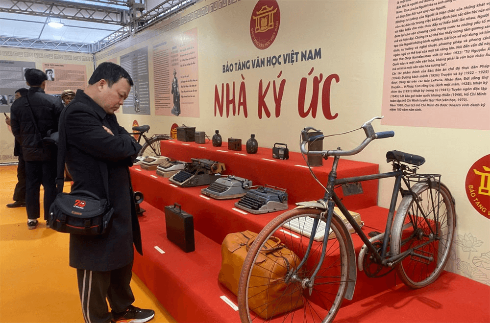 Ngày thơ Việt Nam lần thứ 21: Thăm "Nhà ký ức" của những nhà thơ Việt Nam