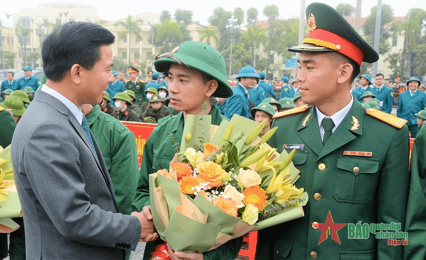 Thanh Hóa-Quảng Bình: Nâng cao chất lượng thanh niên nhập ngũ - Phát huy truyền thống quê hương