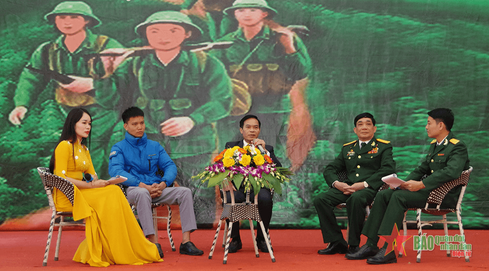 Vững bước lên đường