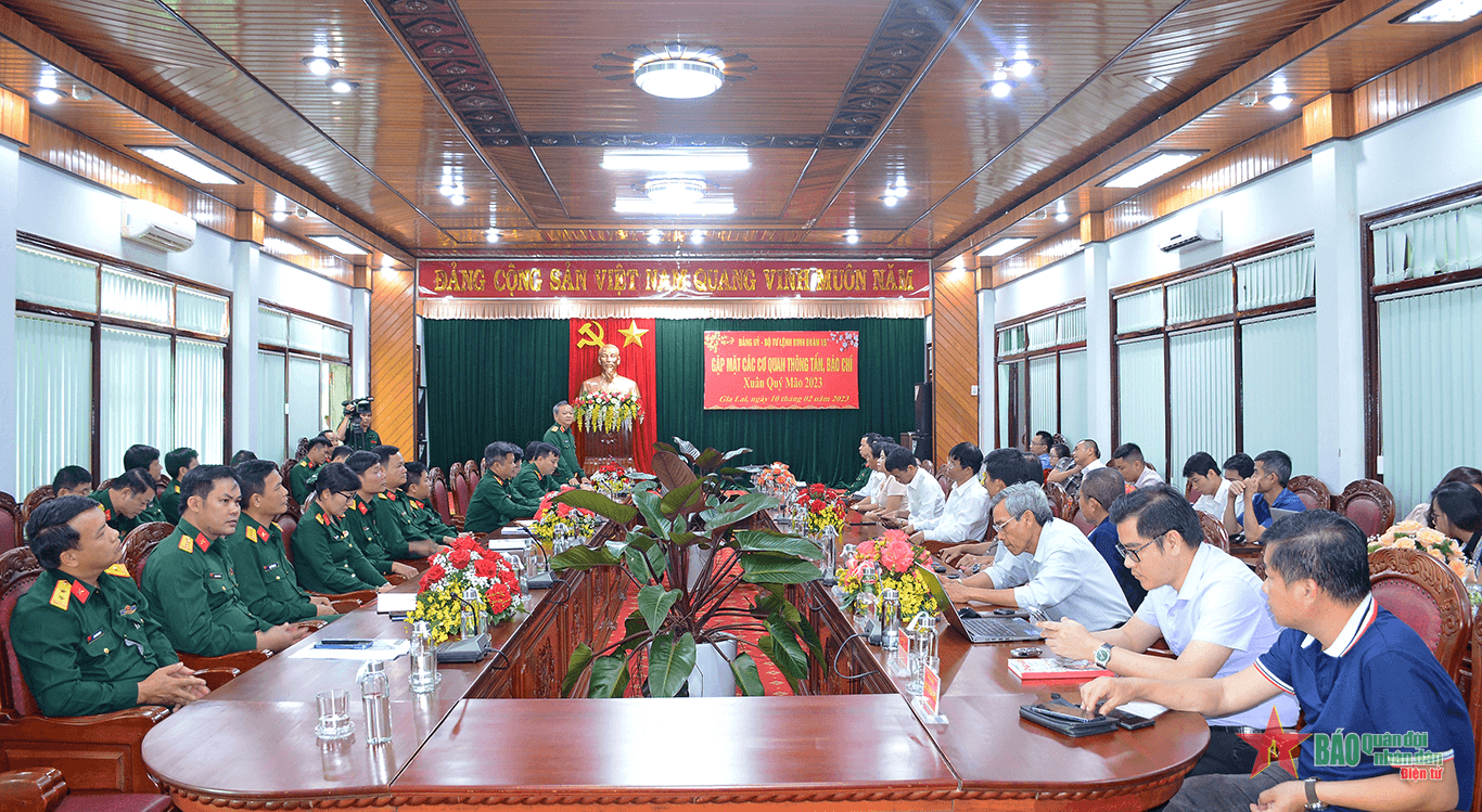 Binh đoàn 15 gặp mặt các cơ quan thông tấn, báo chí Xuân Quý Mão 2023