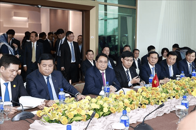 Thủ tướng Chính phủ Phạm Minh Chính đề nghị doanh nghiệp Việt Nam và Brunei tập trung thúc đẩy các ngành kinh tế mới nổi