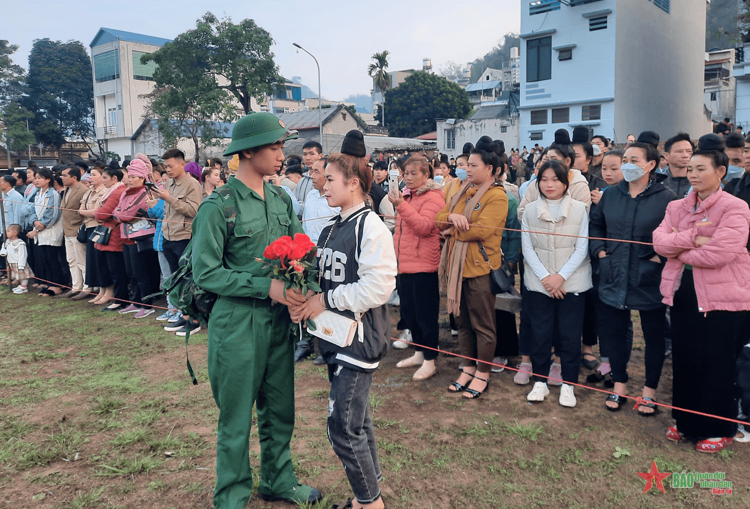 “Vì sao tôi tình nguyện nhập ngũ?” – Câu chuyện thứ hai chín: Quyết tâm rèn luyện để không phụ lòng mong mỏi của người thân