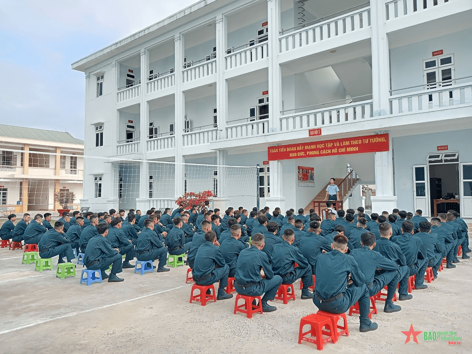 Để bộ đội nhận thức đúng ngay từ đầu