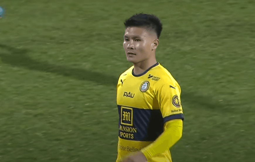 Quang Hải trở lại nhưng không thể giúp Pau FC thoát thua
