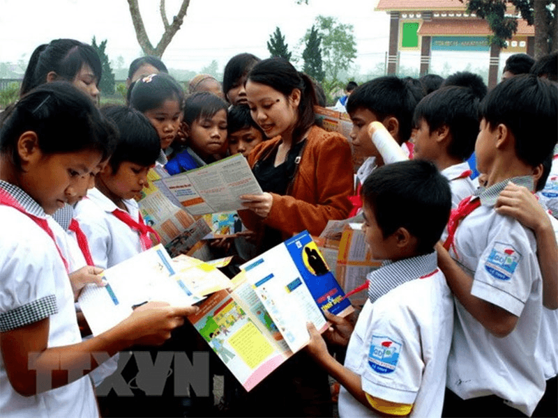 Giáo dục giới tính và pháp luật cho trẻ em
