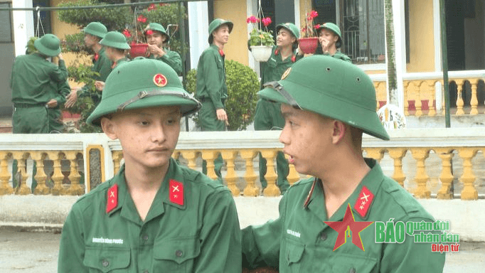 Câu chuyện thứ bốn ba: Hai anh em ruột trở thành đồng chí