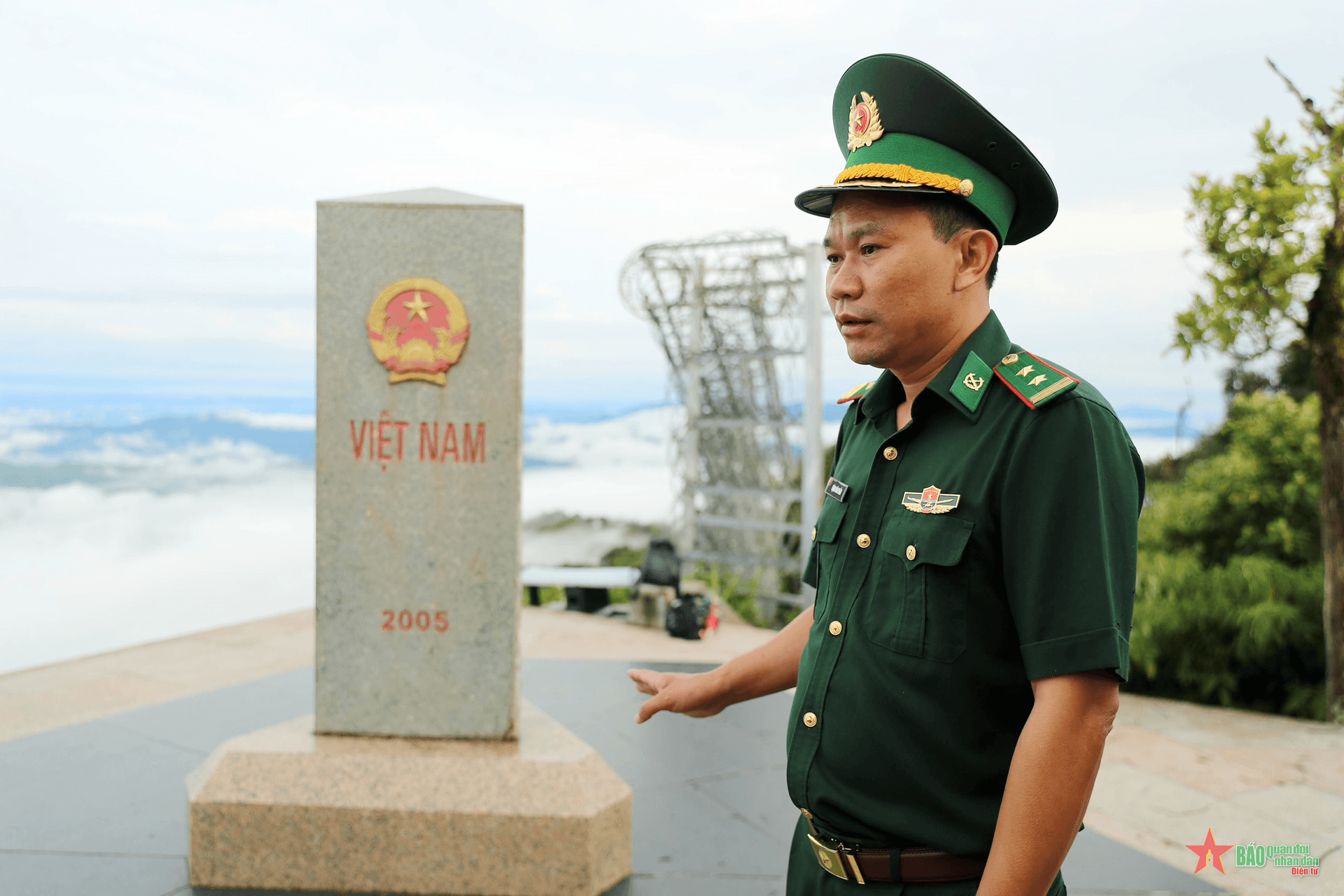 Câu chuyện thứ bốn mươi: Tôi nhập ngũ để viết tiếp giấc mơ biên cương còn dang dở của bố