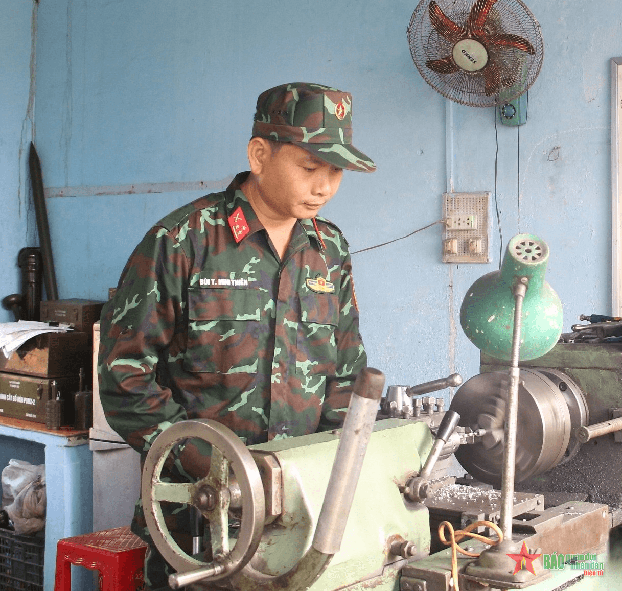 Hiệu quả Tổ gia công mô hình học cụ ở Sư đoàn 307