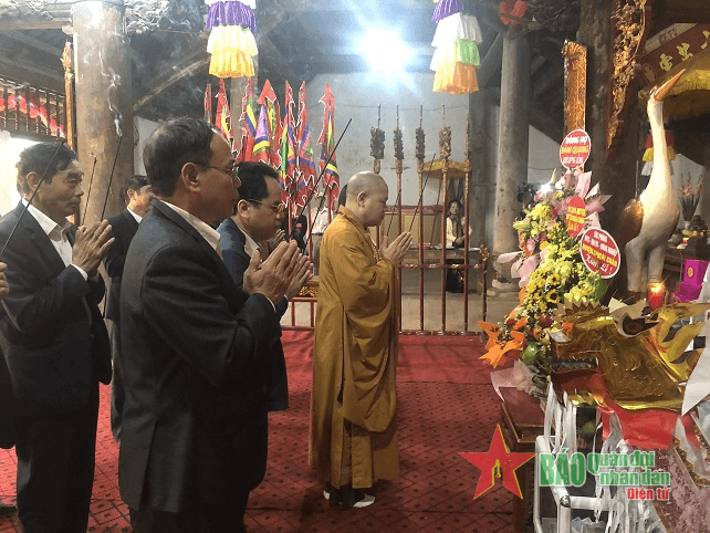 Khai hội Di tích văn hóa quốc gia Đình Trung năm 2023
