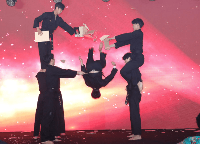 Không hổ danh quê hương của taekwondo