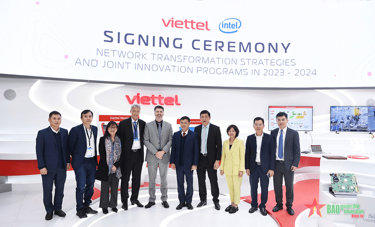 Viettel và Intel ký kết biên bản ghi nhớ hợp tác phát triển công nghệ hạ tầng số tại MWC 2023