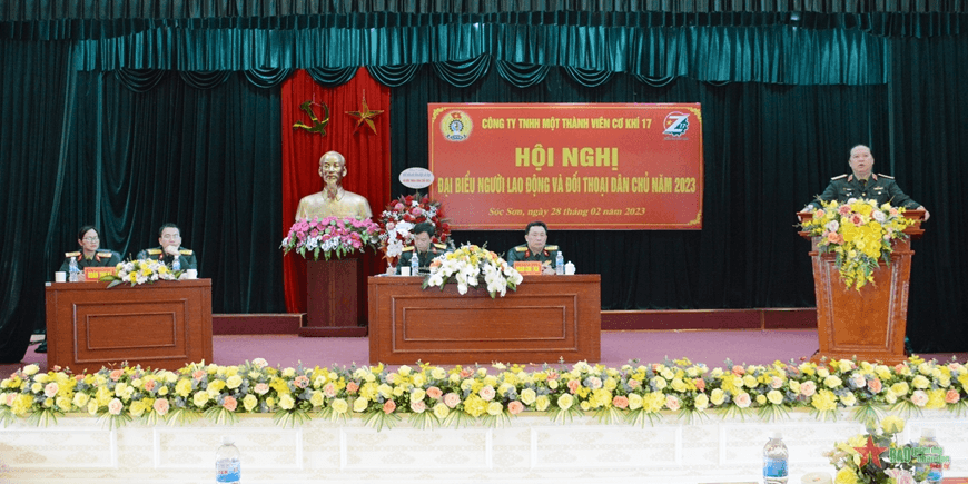 Nhà máy Z117 bảo đảm tốt việc làm, thu nhập cho người lao động