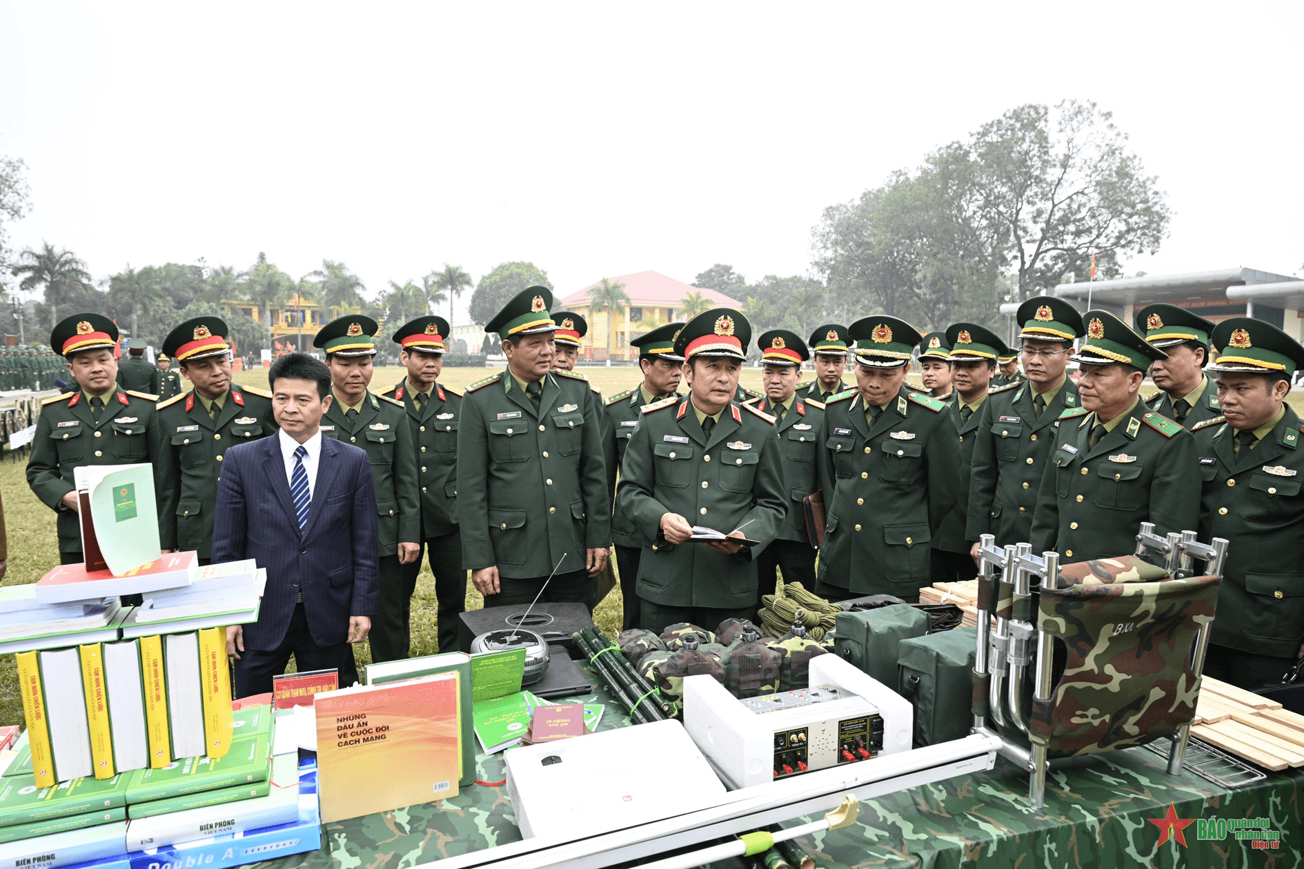 Huấn luyện cần chuyên sâu, theo hướng hiện đại