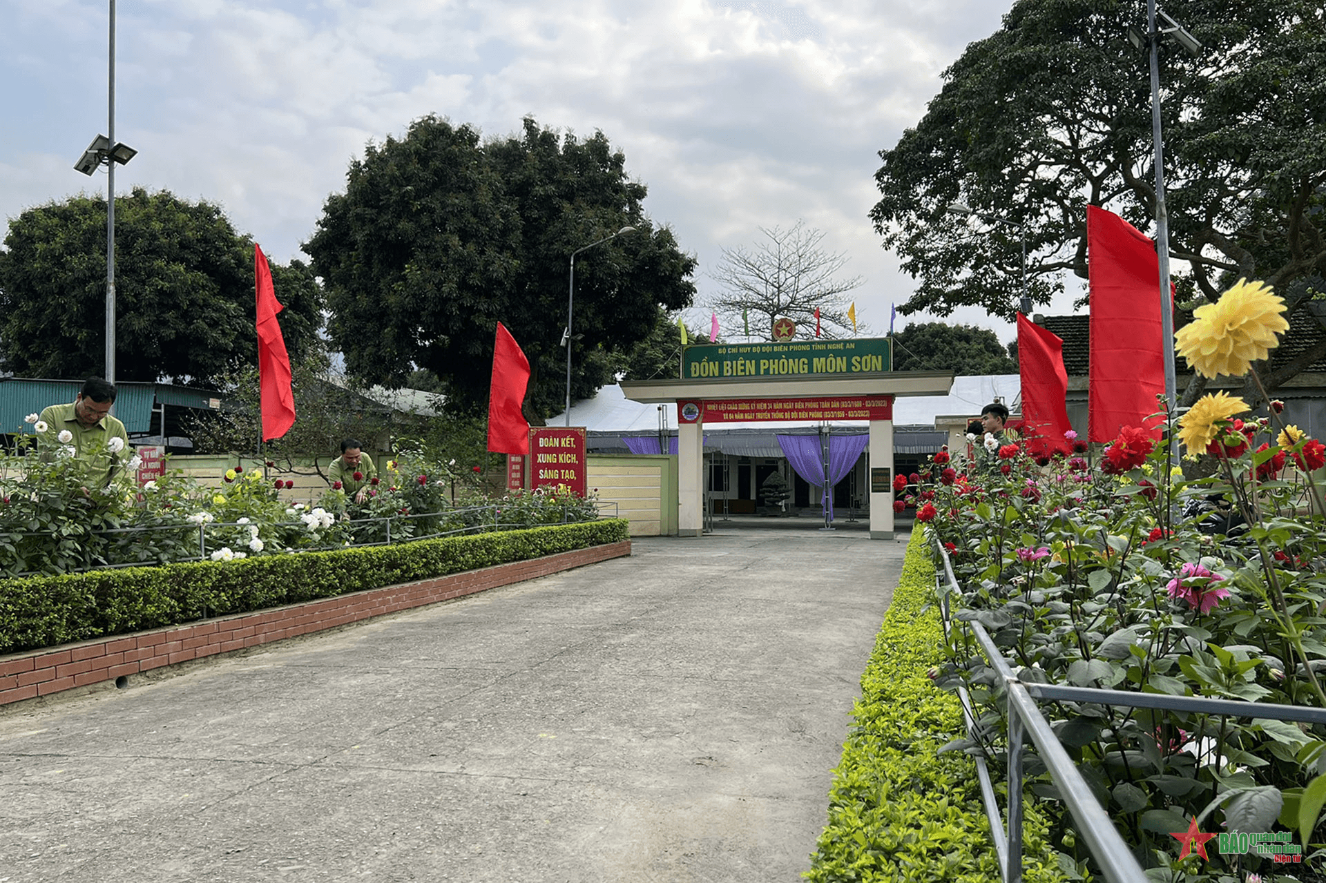Đẹp đơn vị, đẹp tình quân - dân
