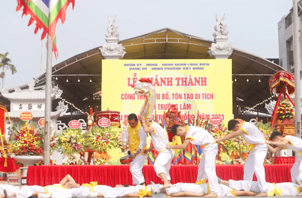 Về Việt Hưng, xem điệu múa rắn lột