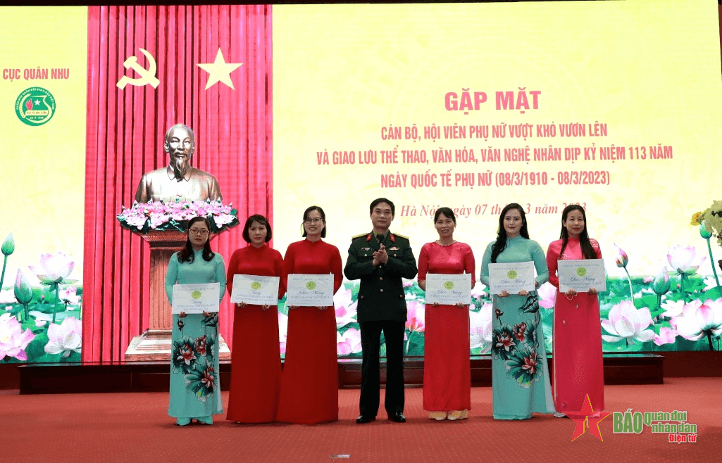 Phụ nữ Cục Quân nhu tổ chức nhiều hoạt động thiết thực chào mừng ngày Quốc tế Phụ nữ 8-3