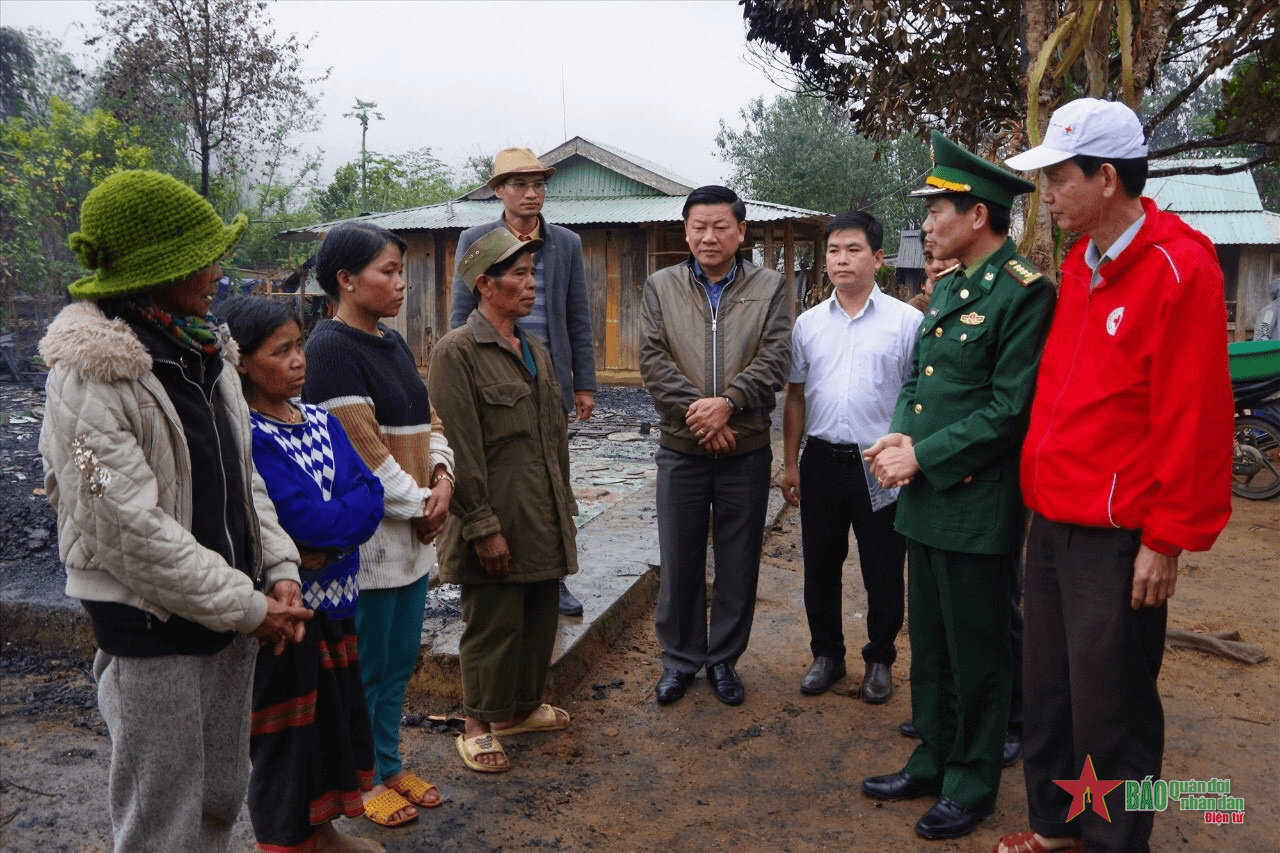Gia đình ông Alăng Zéh cần giúp đỡ