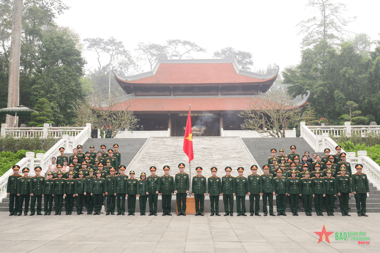 Cục Quân y (Tổng cục Hậu cần) tổ chức Tọa đàm “Sĩ quan trẻ bản lĩnh, sáng tạo, khát vọng cống hiến”