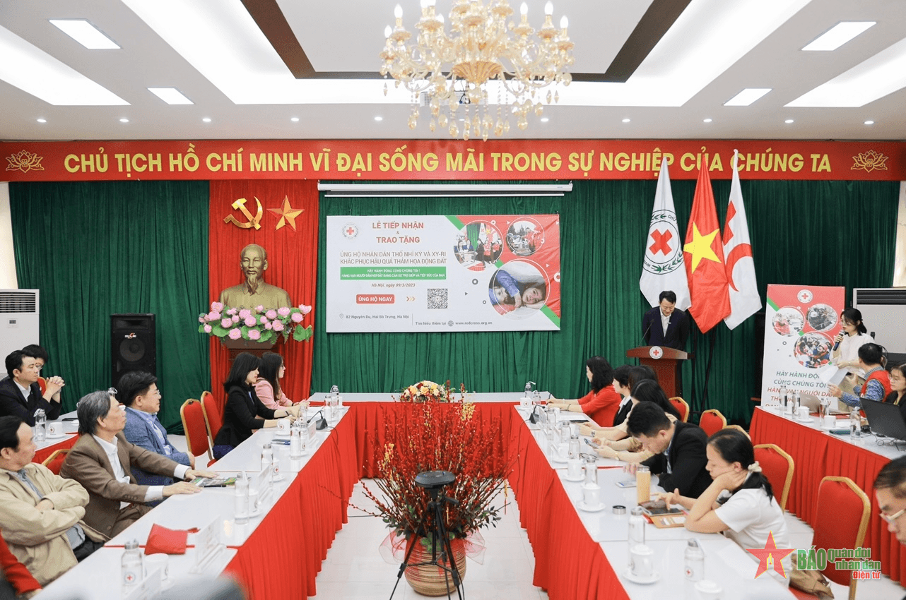 Trao tặng 200.000 USD hỗ trợ người dân Thổ Nhĩ Kỳ và Syria khắc phục thảm họa động đất