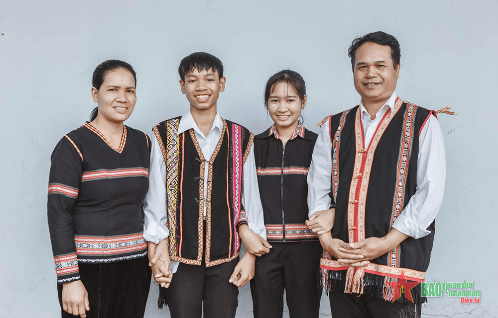 Người nghệ sĩ của núi rừng Tây Nguyên