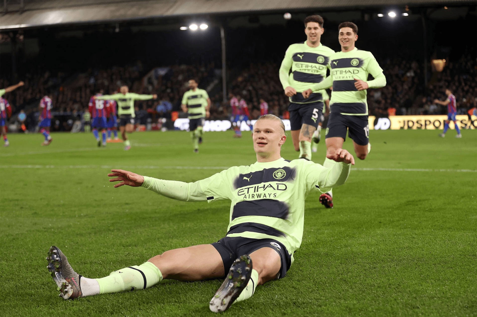 Kết quả bóng đá hôm nay (12-3): Man City, Bayern Munich, PSG đều thắng
