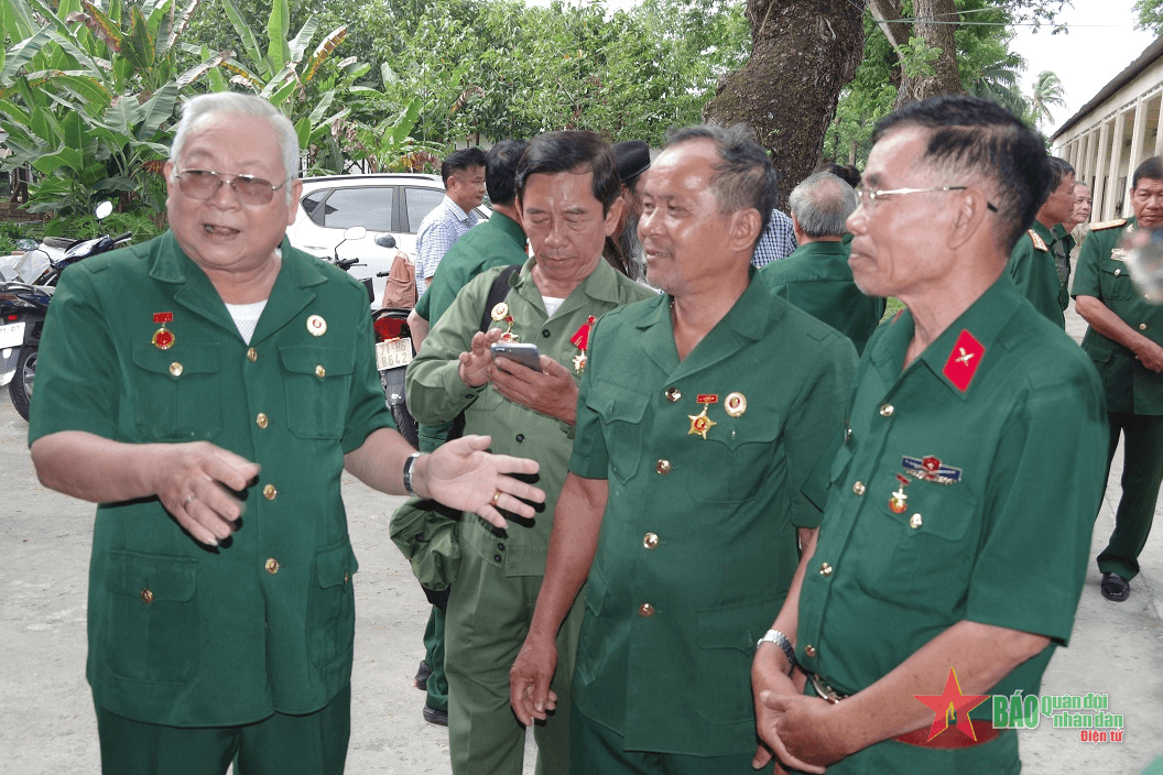 Cựu chiến binh Sư đoàn 339 (Quân khu 9) họp mặt kỷ niệm 45 năm Ngày truyền thống