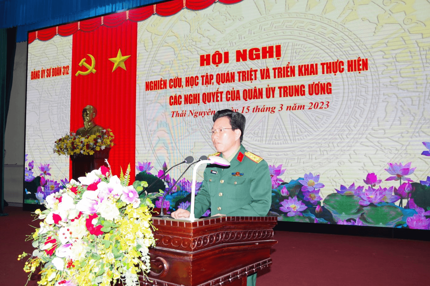 200 cán bộ, chỉ huy Sư đoàn 312 học tập, quán triệt Nghị quyết của Quân ủy Trung ương