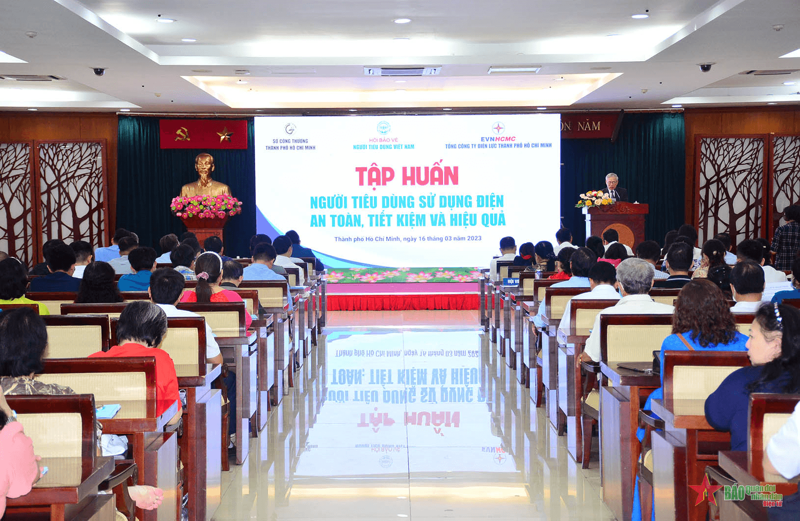 Hỗ trợ người tiêu dùng sử dụng điện an toàn, tiết kiệm và hiệu quả