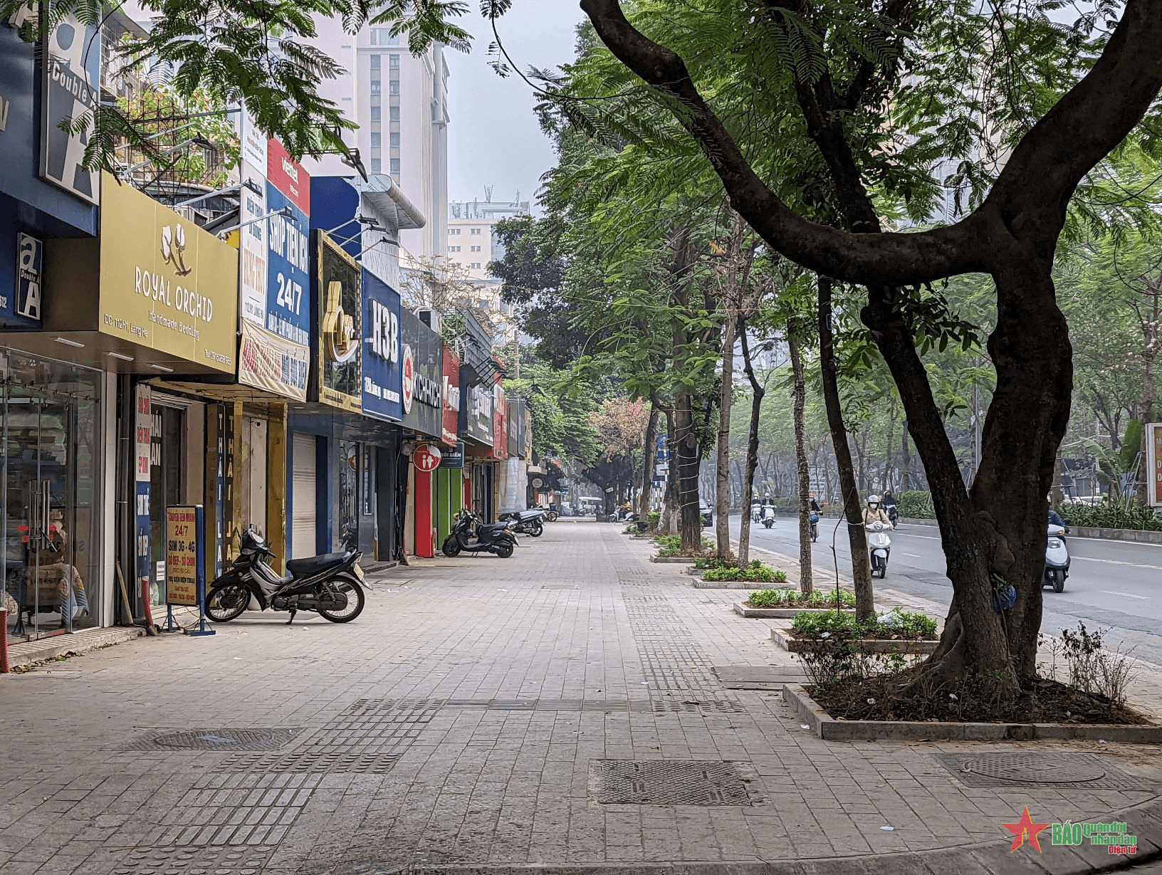 Những tín hiệu đáng mừng sau "chiến dịch" lấy lại vỉa hè của Hà Nội