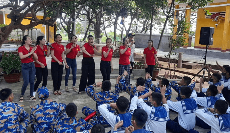 Bồi đắp bản lĩnh, văn hóa ứng xử thanh lịch của nghệ sĩ