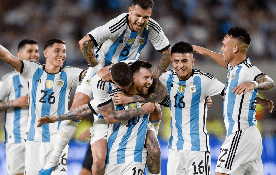 Messi tỏa sáng, Argentina thắng nhẹ giao hữu Panama