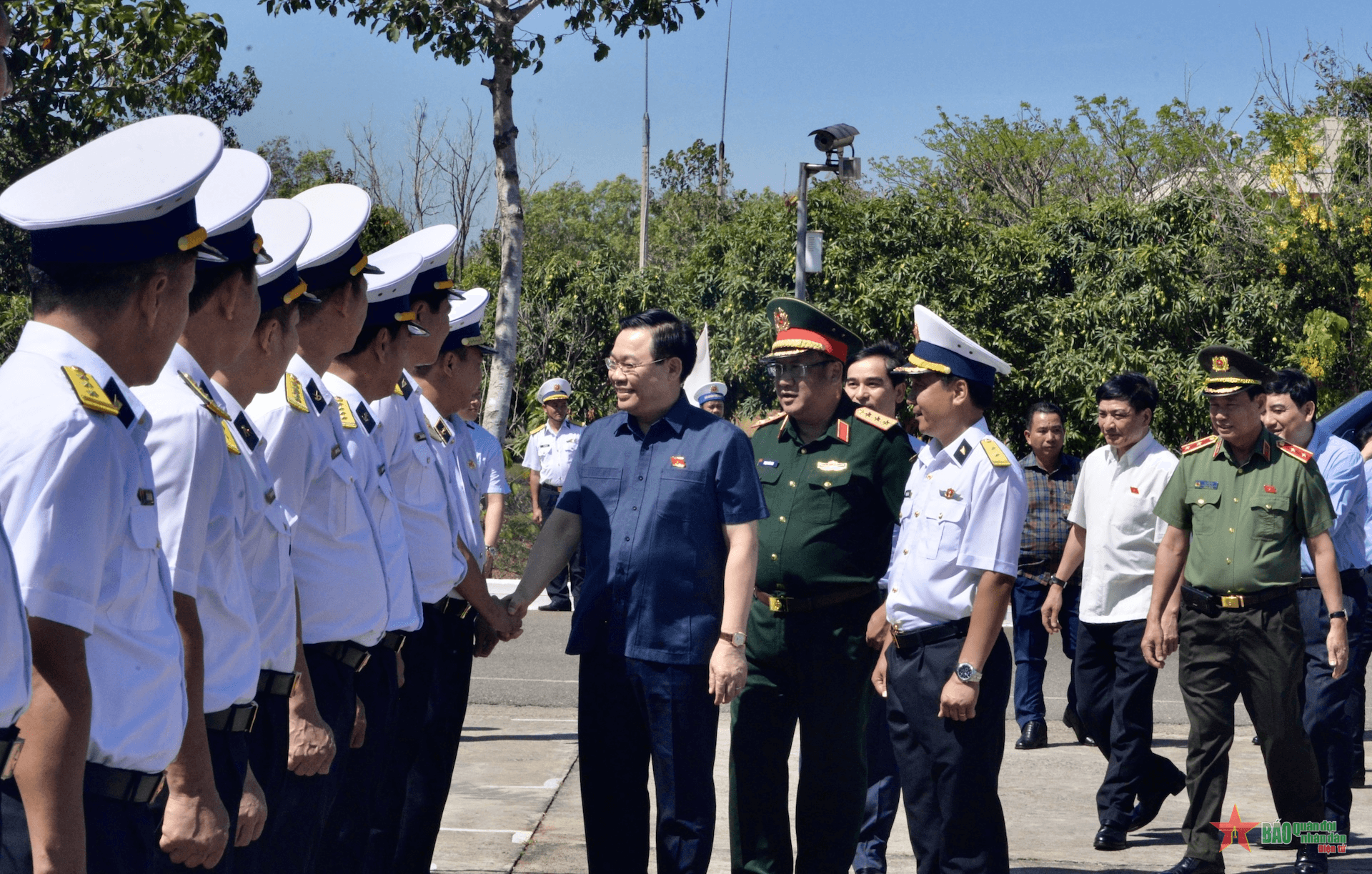 Chủ tịch Quốc hội Vương Đình Huệ: Giữ vững môi trường hòa bình để phát triển kinh tế-xã hội