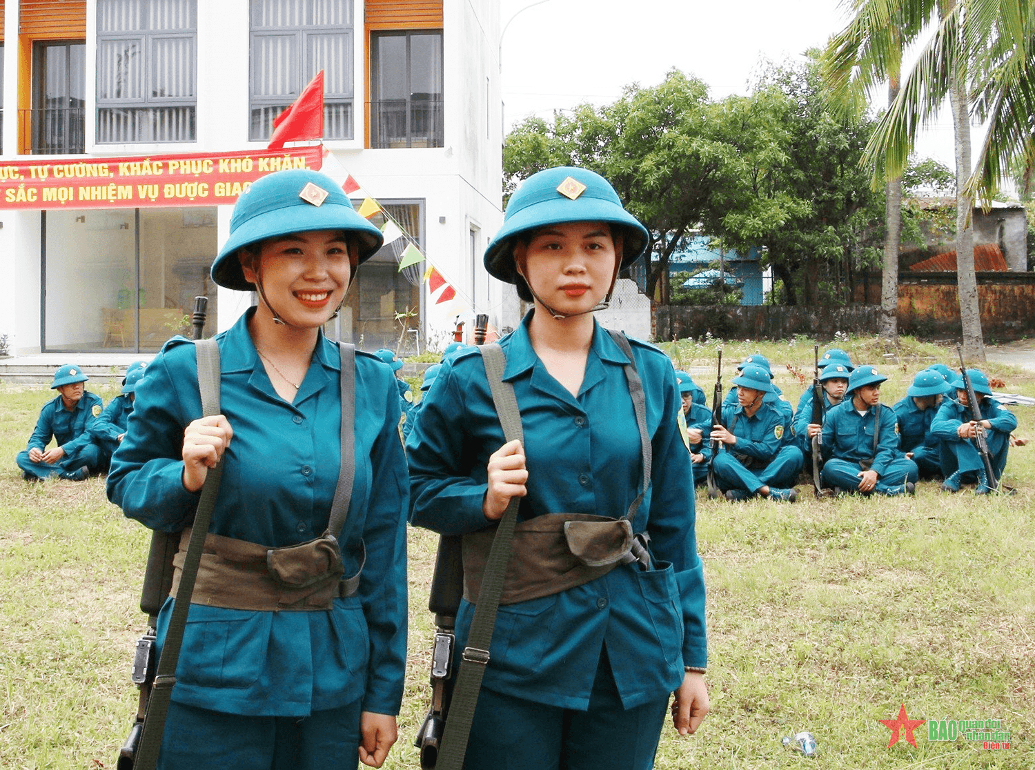 Nữ chiến sĩ “sao vuông” trên thao trường