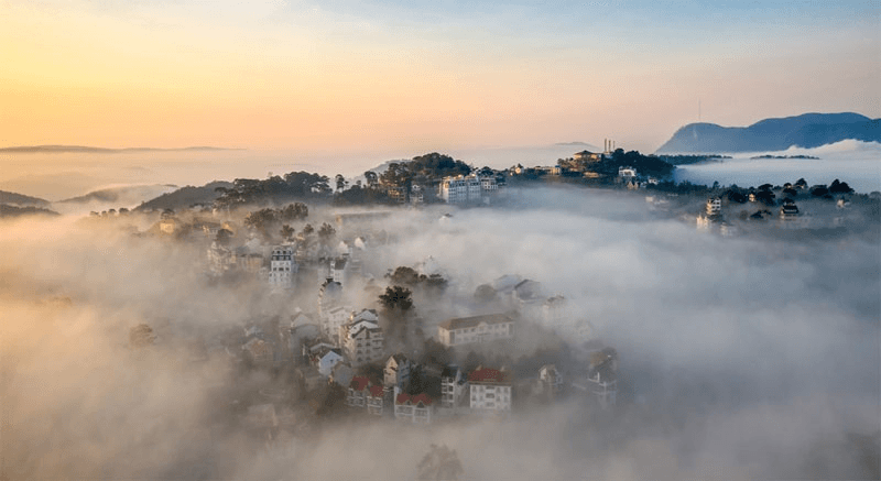 Từ trong ký ức: Mùa sương phố núi