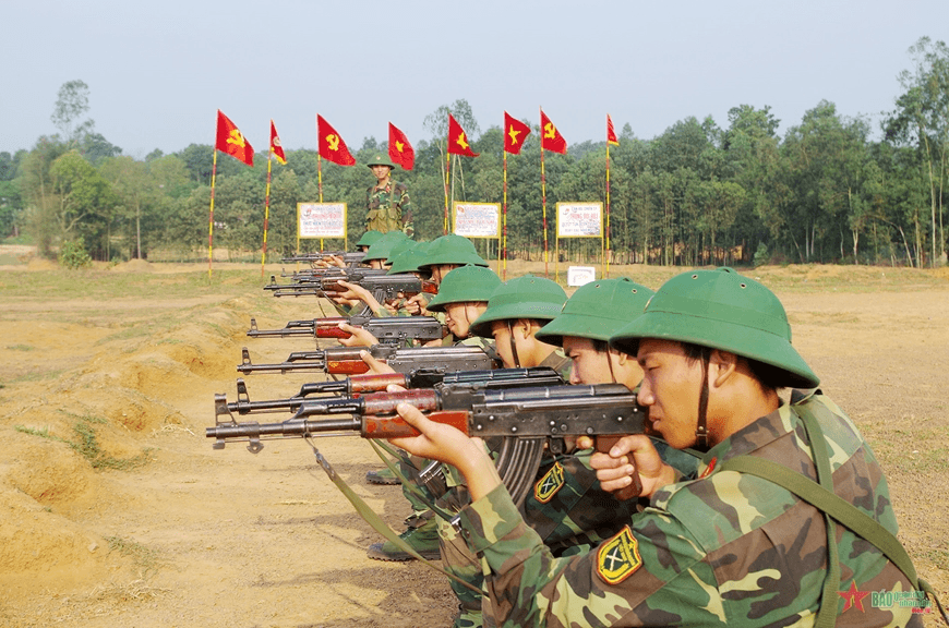 Tháng Ba nở hoa quyết thắng