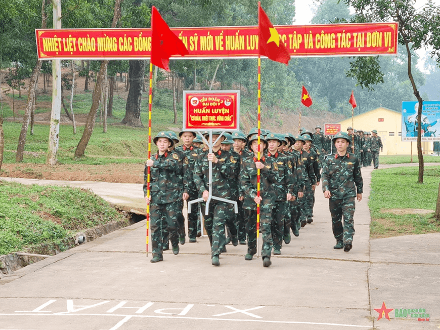 Bộ Quốc phòng: Thời hạn phục vụ tại ngũ trong thời bình là 24 tháng phù hợp với yêu cầu, nhiệm vụ của Quân đội