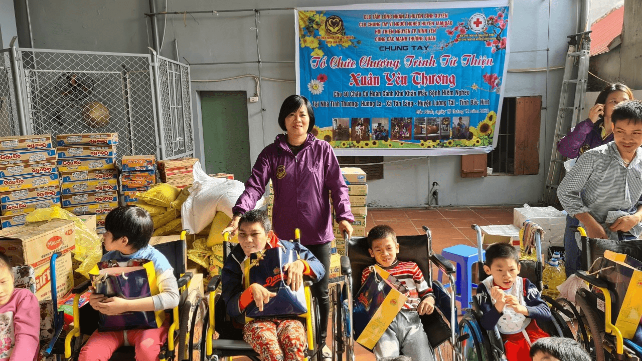 Nữ quân nhân “bén duyên” với hoạt động thiện nguyện