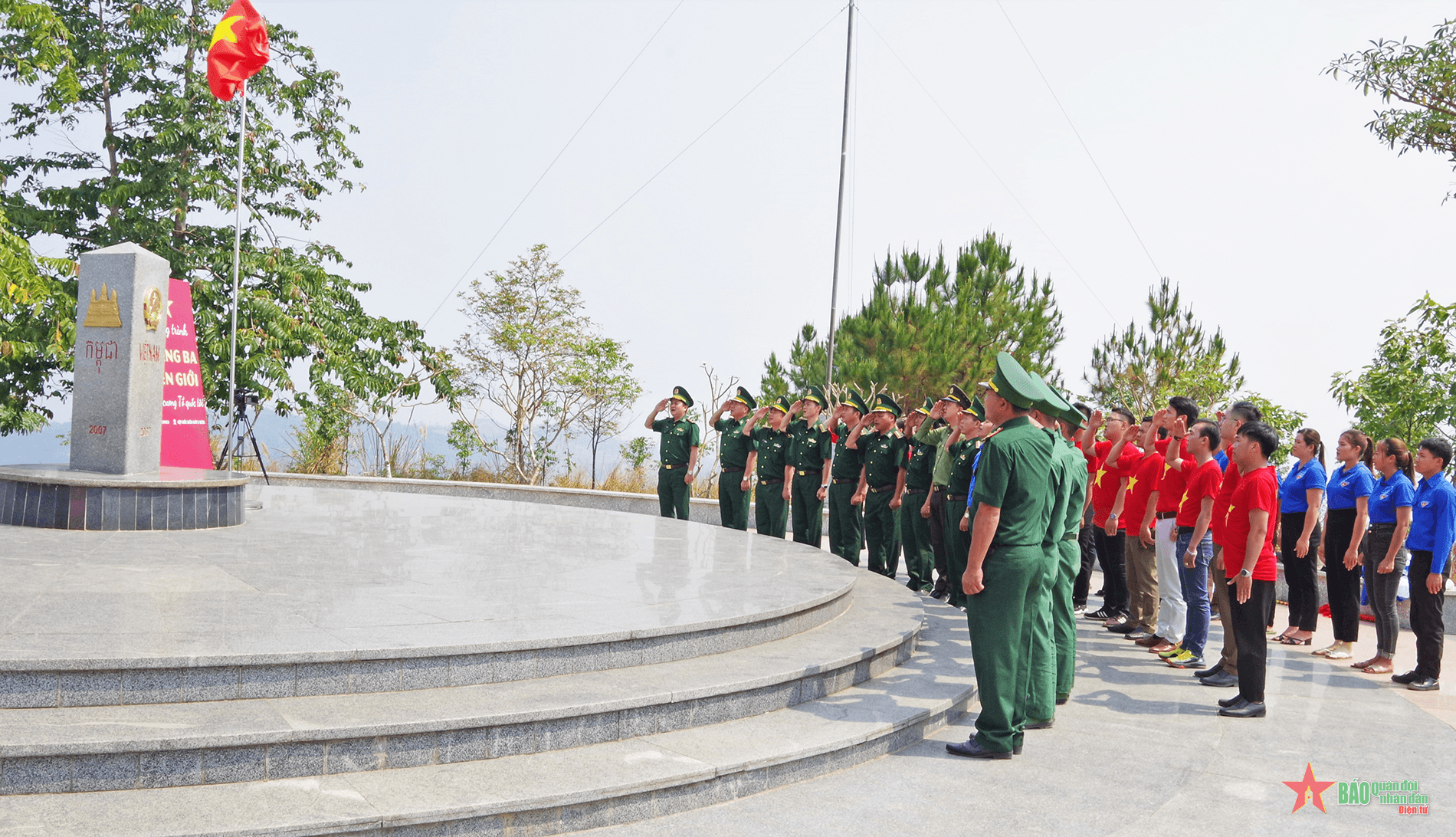 Chương trình “Tháng ba biên giới - Biên cương Tổ quốc tôi” tại tỉnh Kon Tum