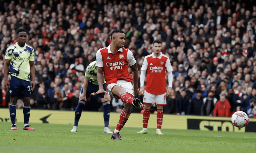 Jesus tỏa sáng, Arsenal vững vàng đỉnh bảng