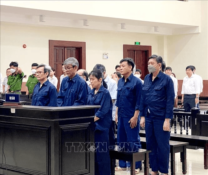 Tuyên án phúc thẩm Vụ án tại Công ty Xây dựng Tân Thuận, bị cáo Tất Thành Cang lĩnh thêm 6 năm tù