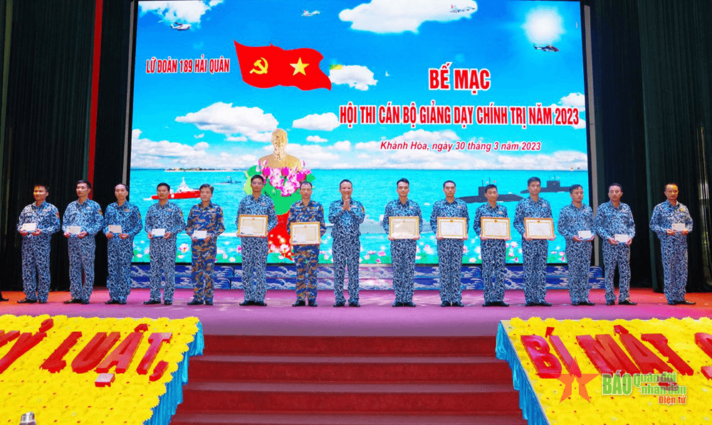 Một dịp tôi rèn cán bộ