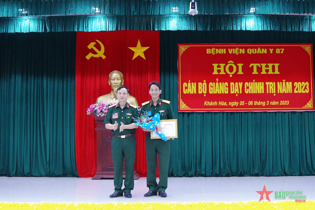Bệnh viện Quân y 87 nâng cao chất lượng giáo dục chính trị của đội ngũ thầy thuốc