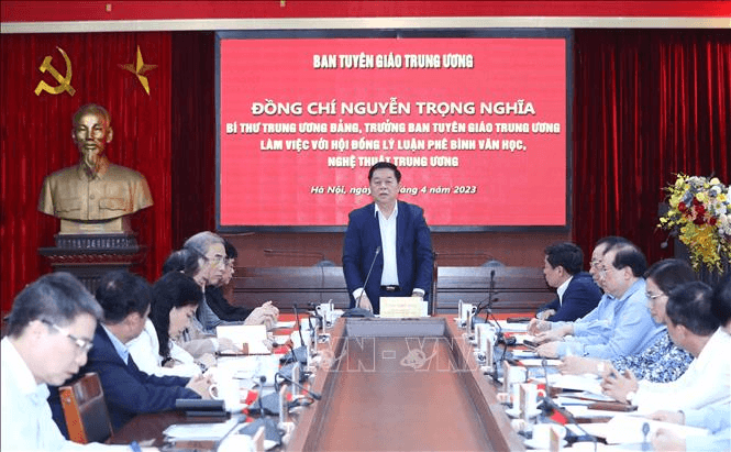 Đảng luôn quan tâm đến văn học nghệ thuật