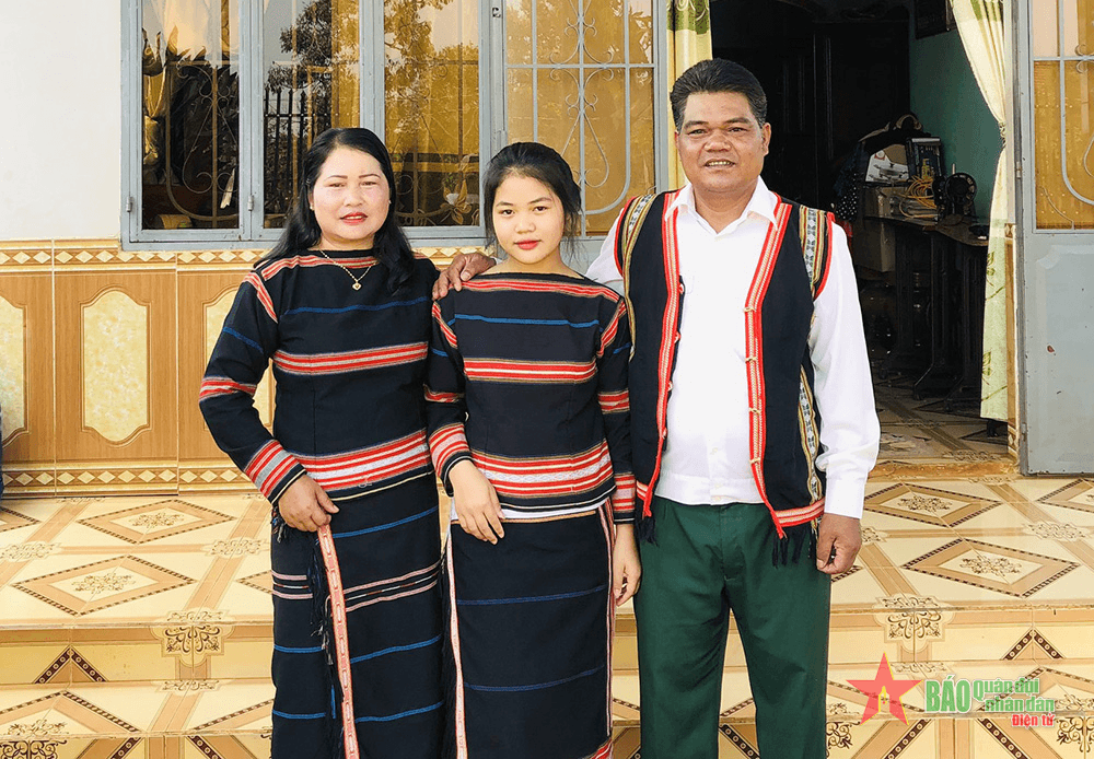 Hạnh phúc của Trung tá Rơ Mah Núp